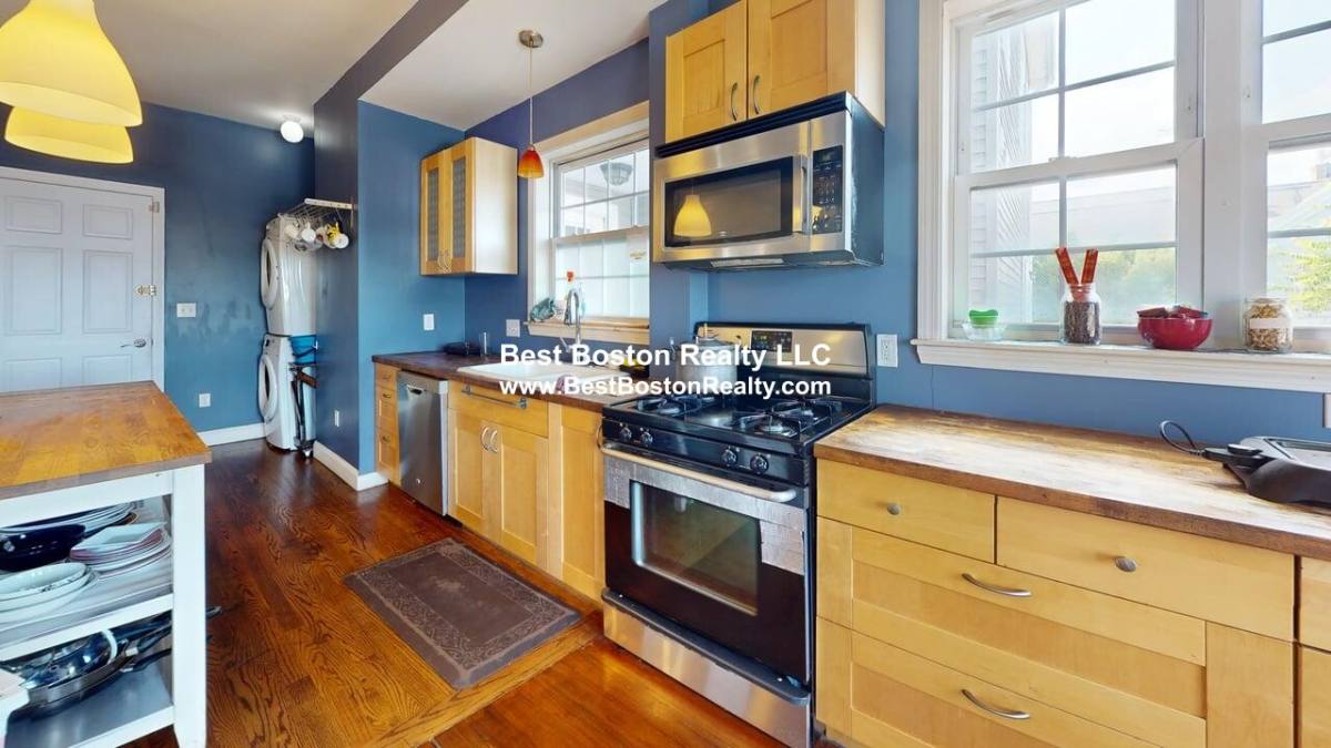 House for rent at 5 High St #1, Malden, MA 02148