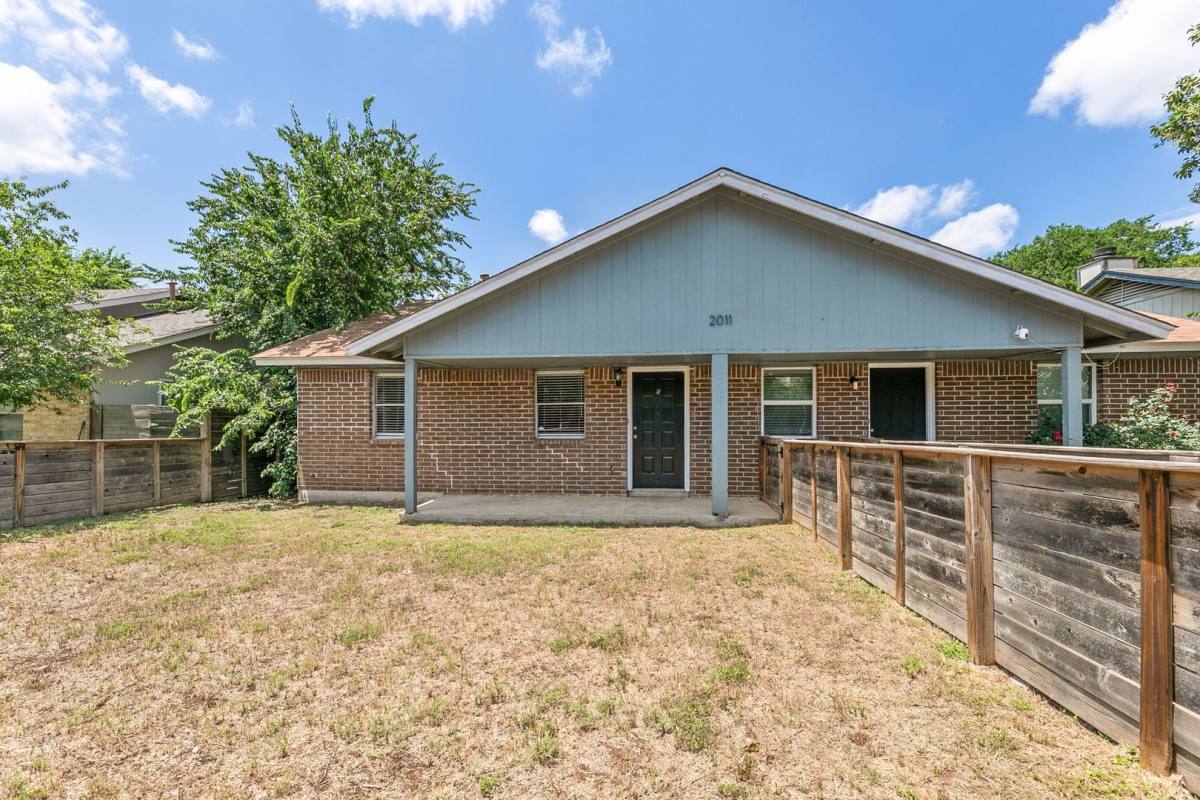 Apartment for rent at 2011 E Stassney Lane #B, Austin, TX 78744