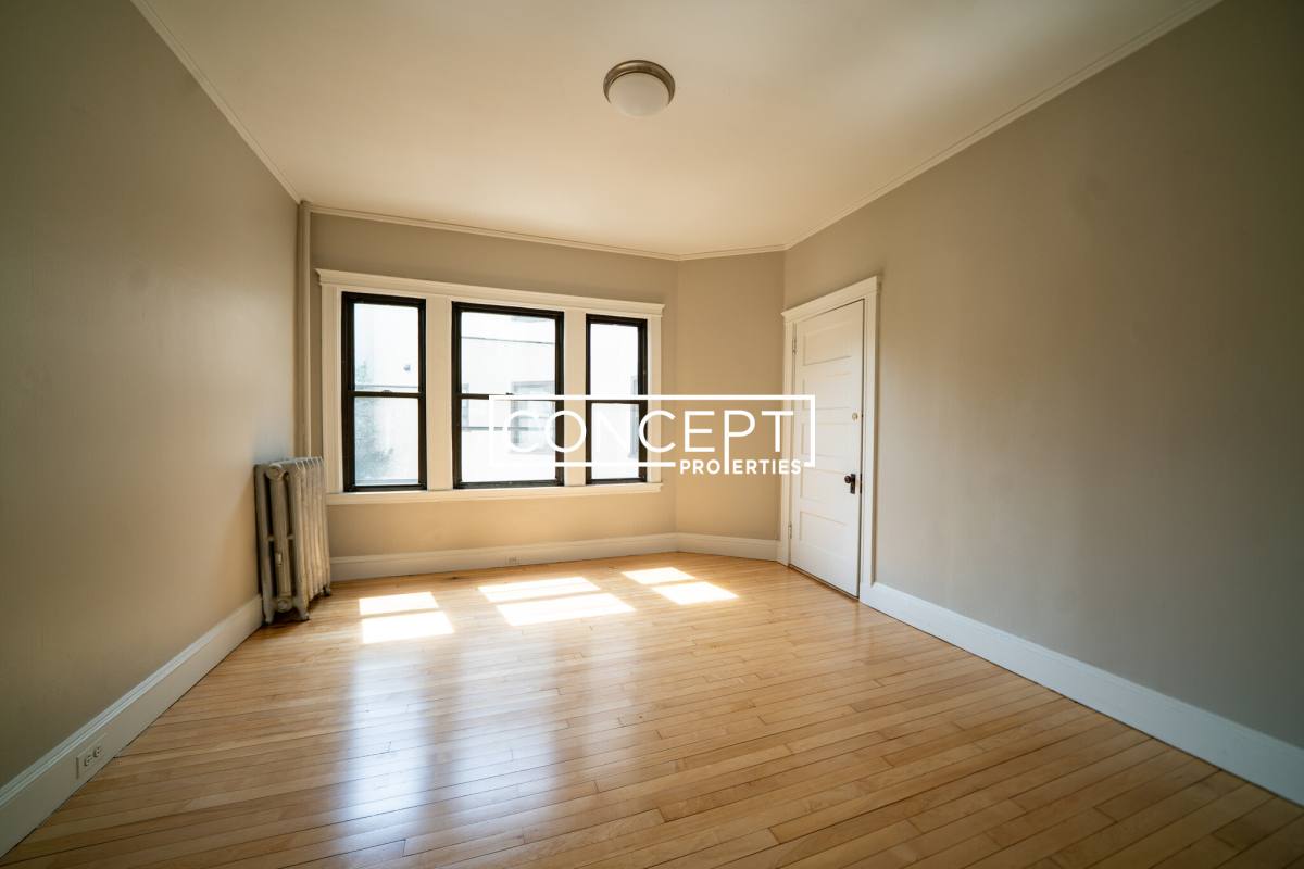 Apartment for rent at 19 Pleasant St #10, Cambridge, MA 02139