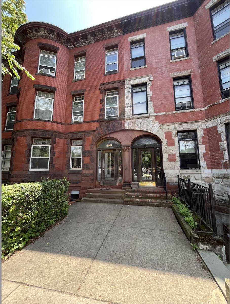 Apartment for rent at 1911 Beacon St #B, Brookline, MA 02445