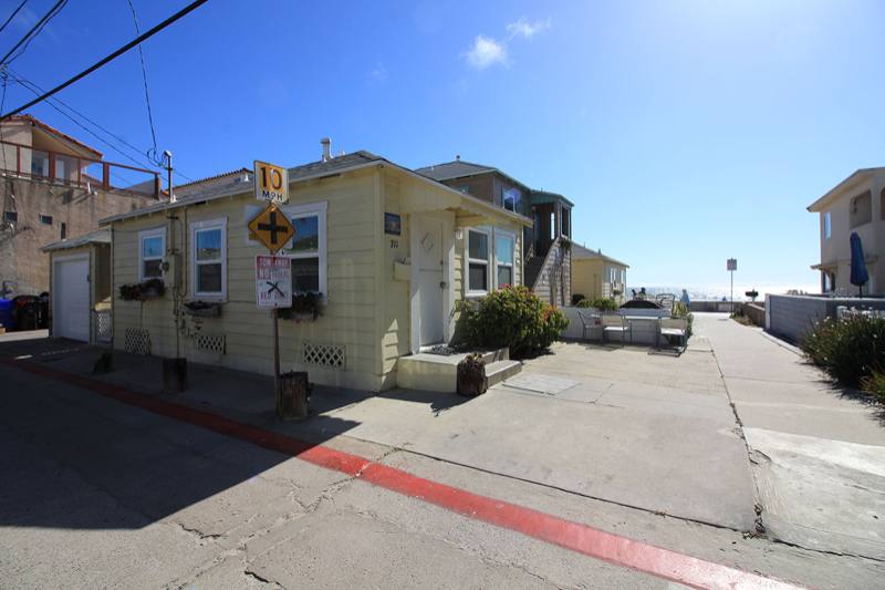 House for rent at 711 Seagirt Court, San Diego, CA 92109