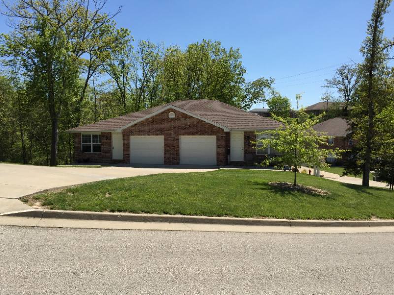 Apartment for rent at 121 Evanlee Court #A, Jefferson City, MO 65109