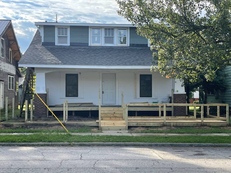 Apartment for rent at 1319 W Kilgore Ave, Muncie, IN 47305