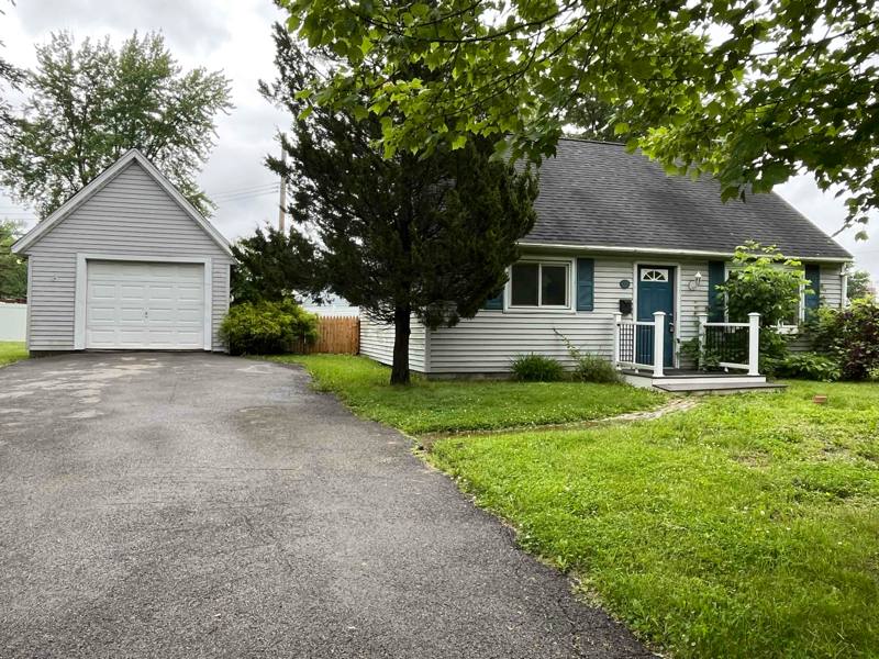 House for rent at 17 Charles Rd, Latham, NY 12110
