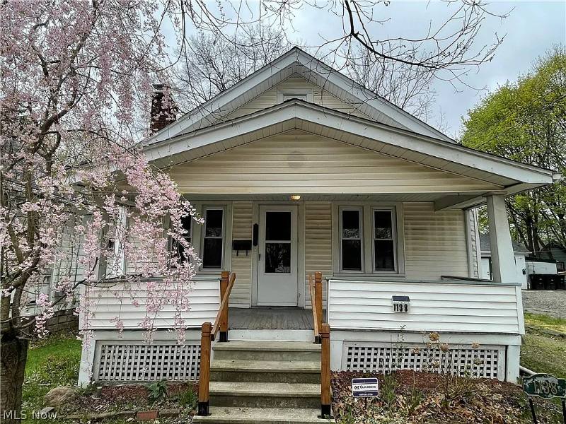 House for rent at 1138 Collinwood Ave, Akron, OH 44310