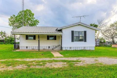 House for rent at 730 FM 80 S, Teague, TX 75860