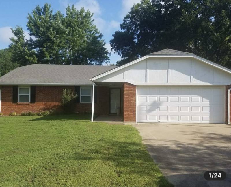 House for rent at 1800 Deer Run, Muskogee, OK 74403