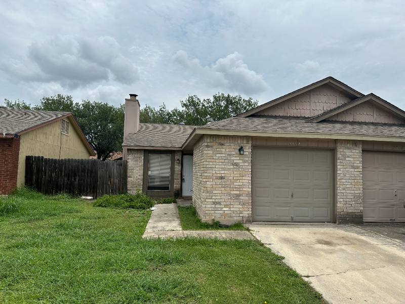 Townhouse for rent at 5514 Lochmoor, San Antonio, TX 78244