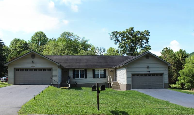 Apartment for rent at 523 Stoney Mountain Rd #B, Hendersonville, NC 28791