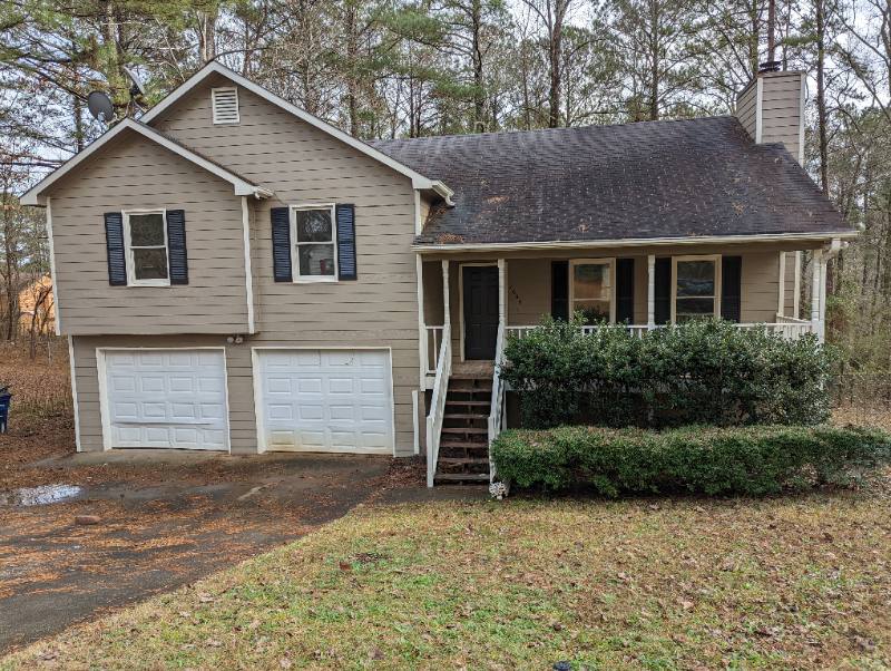 House for rent at 7680 Mountain Creek Way, Douglasville, GA 30134