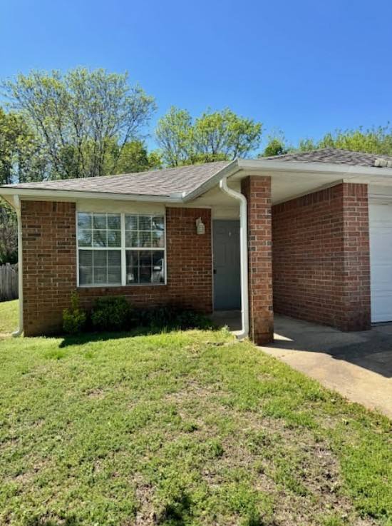 Apartment for rent at 5904 Sara St #A, Fayetteville, AR 72704