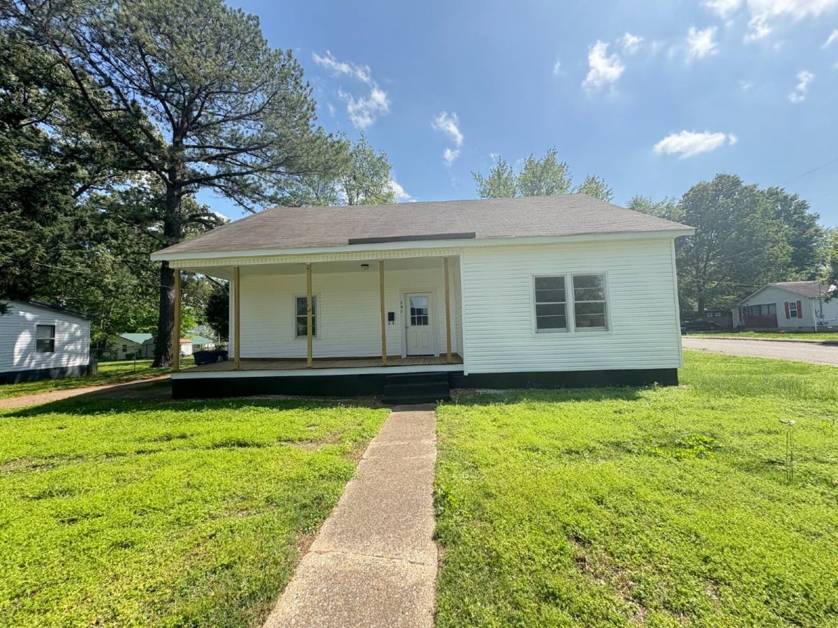 House for rent at 201 K St, Martin, TN 38237