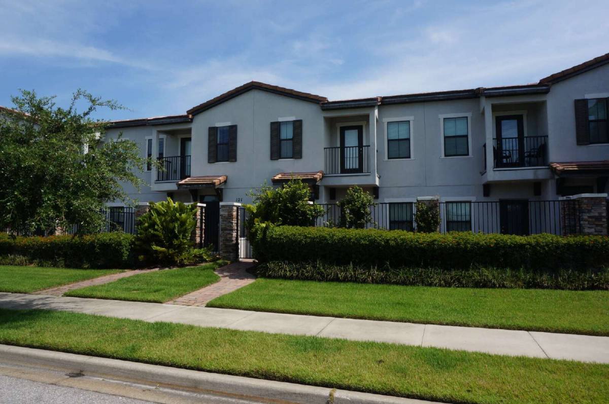 Townhouse for rent at 123 Kenny Blvd, Haines City, FL 33844