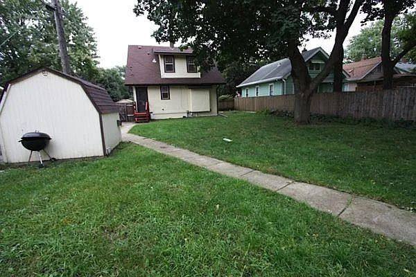 House for rent at 823 Hamline Ave N, Saint Paul, MN 55104