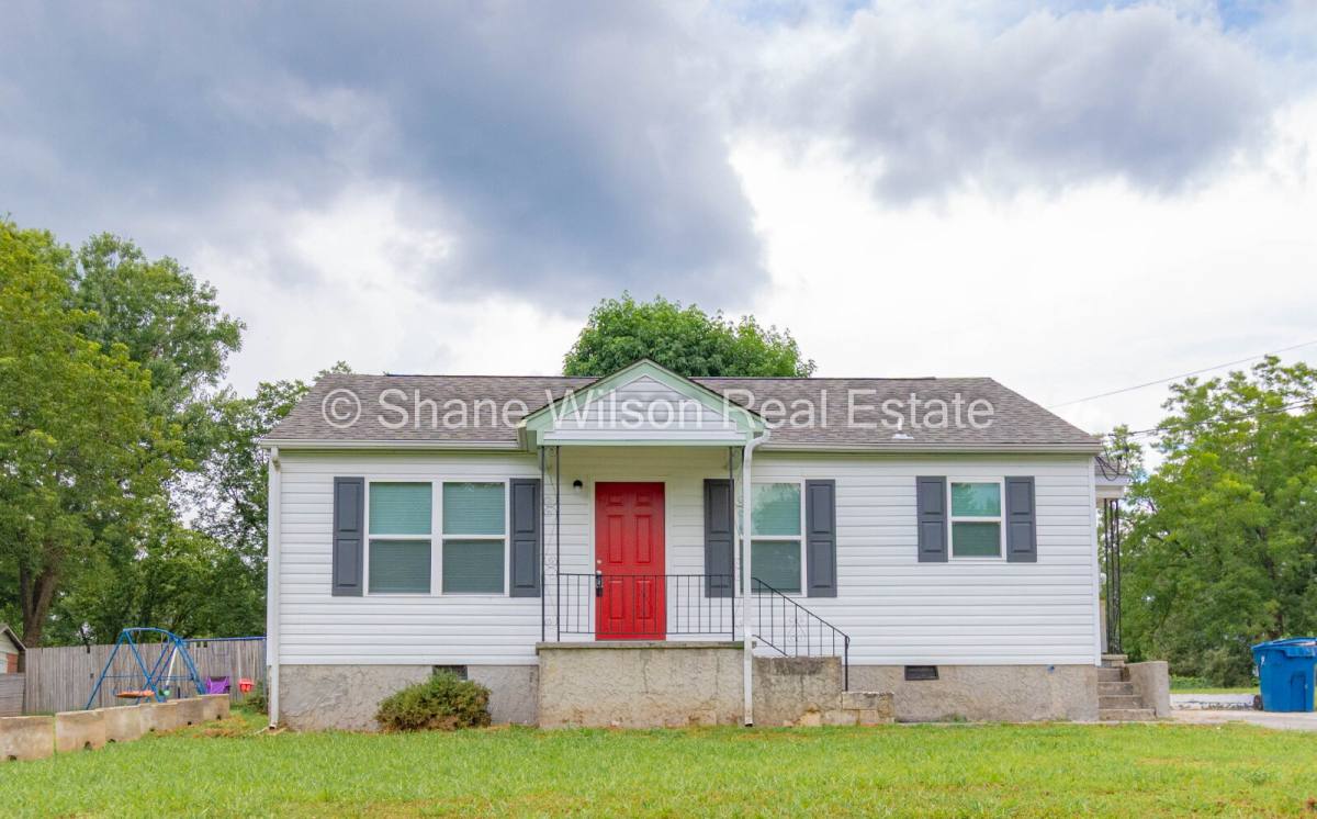 House for rent at 709 Indian Ave, Rossville, GA 30741