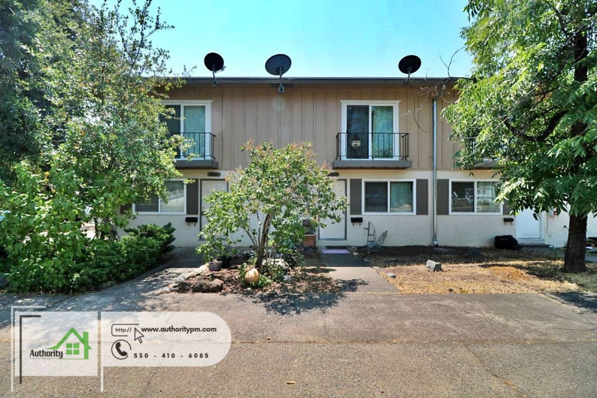 Townhouse for rent at 2201 Shasta St, Redding, CA 96001