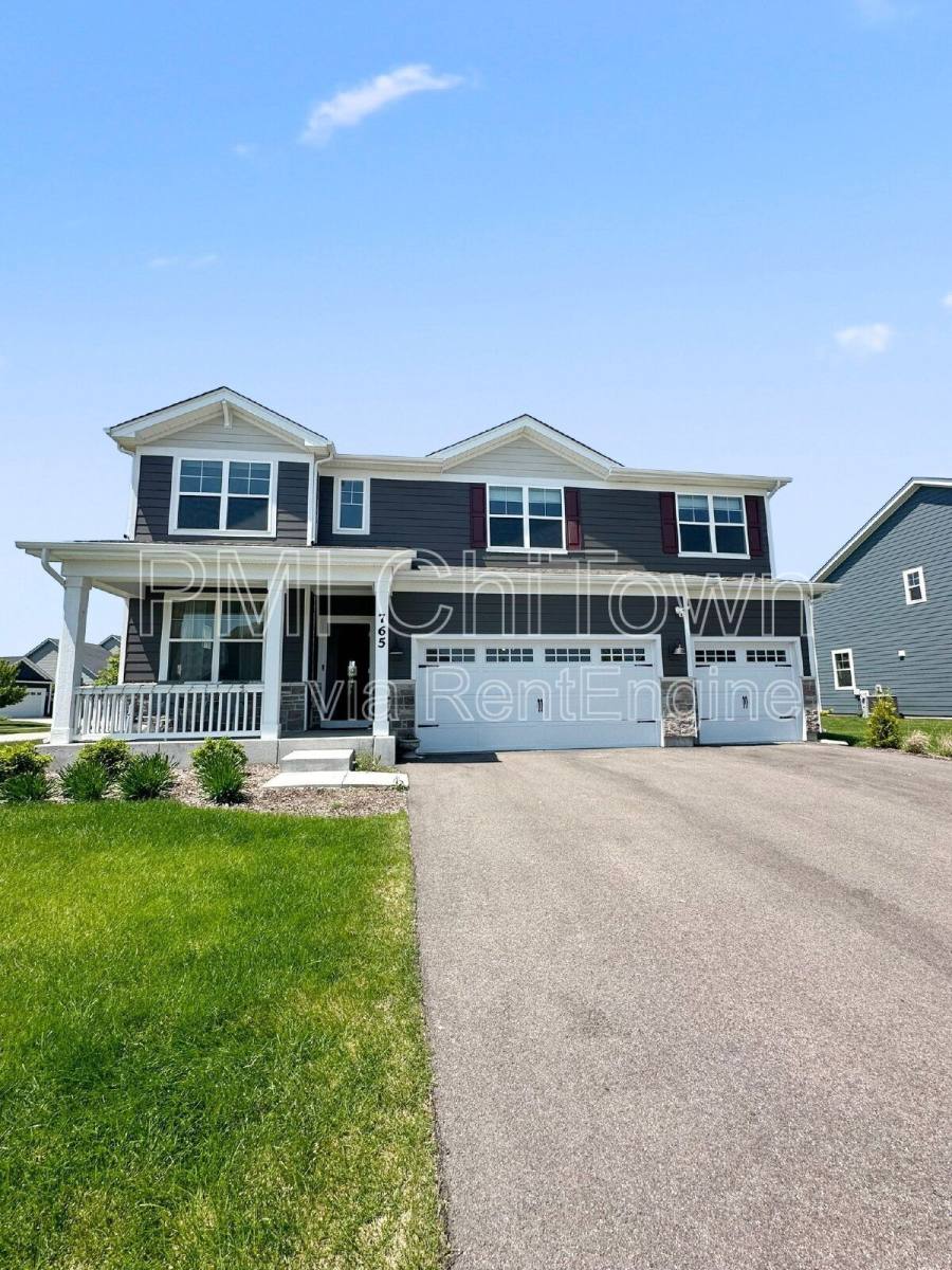 House for rent at 765 Kentshire Circle, Elgin, IL 60124