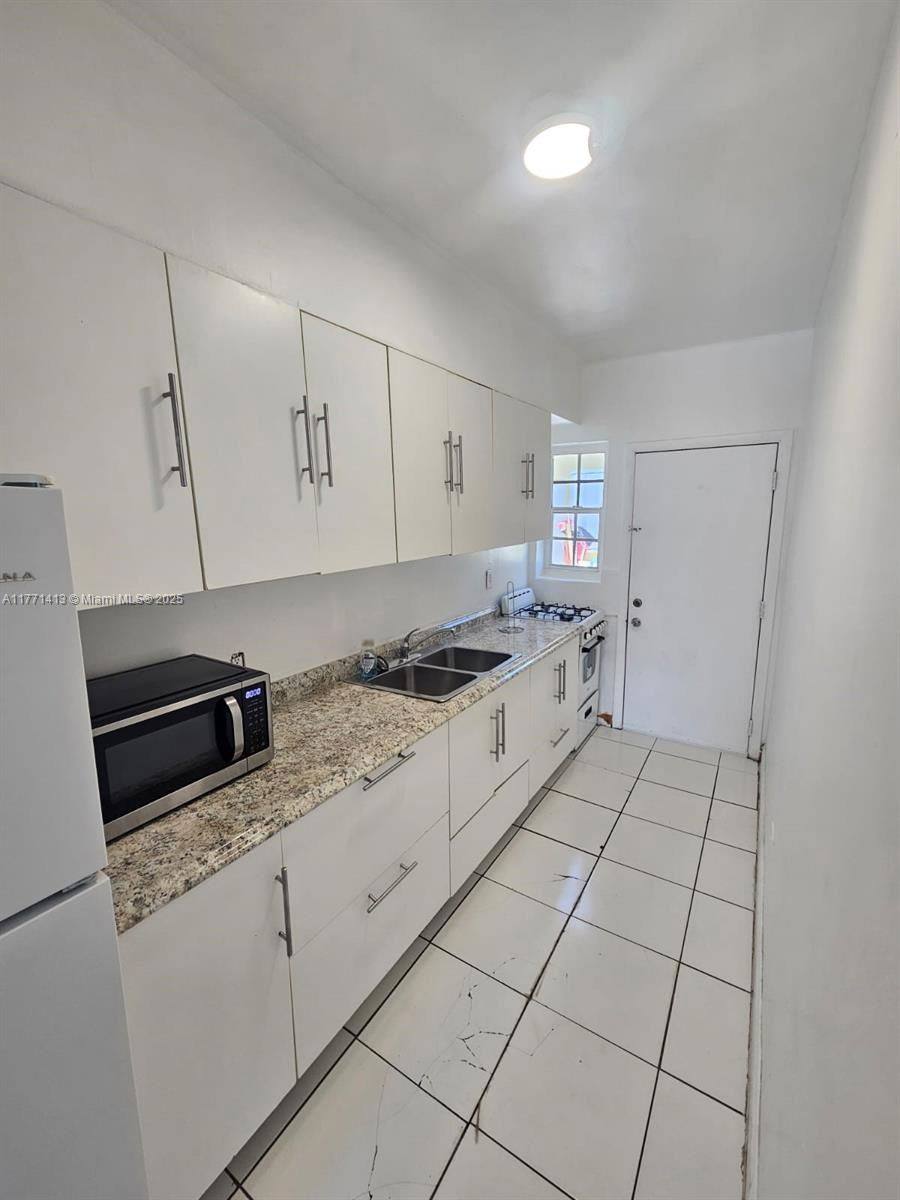 House for rent at 1921 Marseille Dr, Miami Beach, FL 33141