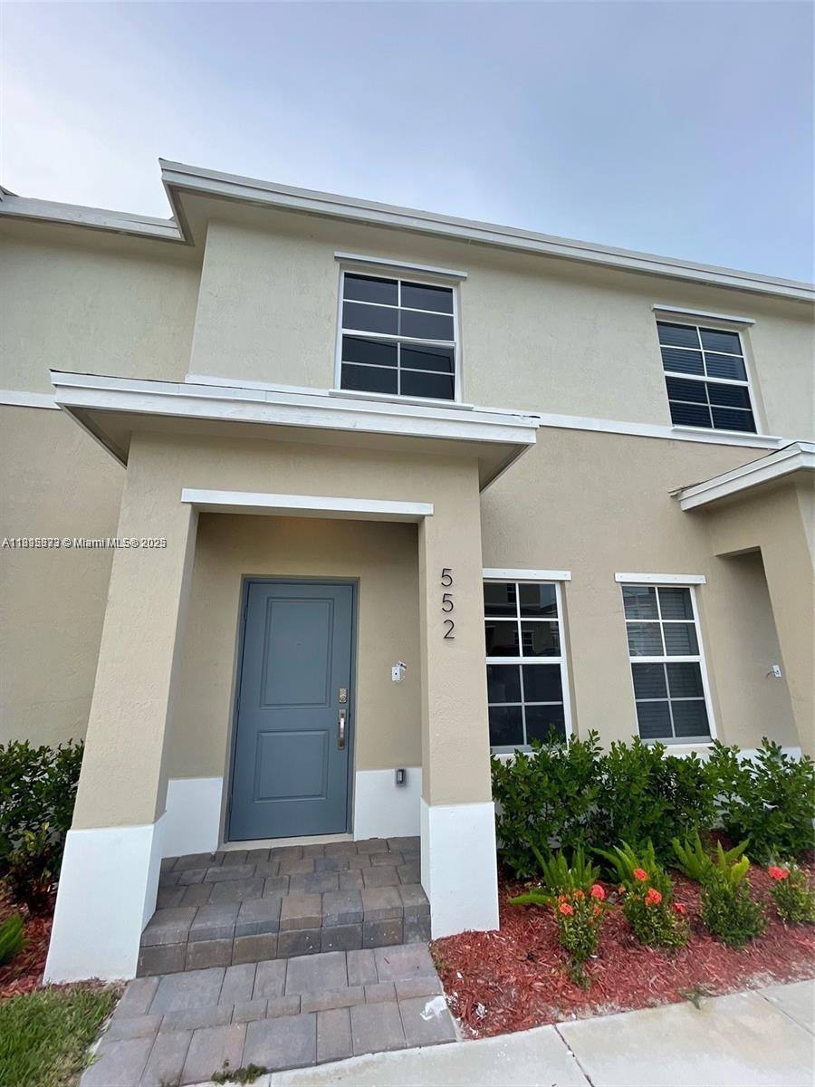 Townhouse for rent at 552 NE 4th Terrace, Homestead, FL 33034