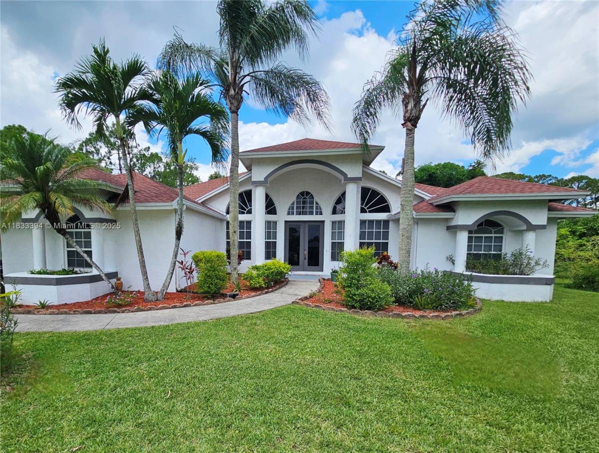 House for rent at 16032 86th St N, Loxahatchee, FL 33470