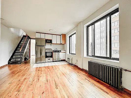 Apartment for rent at 29 7th Ave S, New York, NY 10014