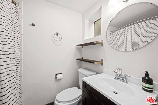 Apartment for rent at 2464 Lyric Ave, Los Angeles, CA 90027