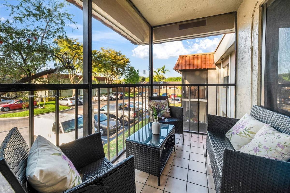 Apartment for rent at 9724 Hammocks Blvd #203, Miami, FL 33196