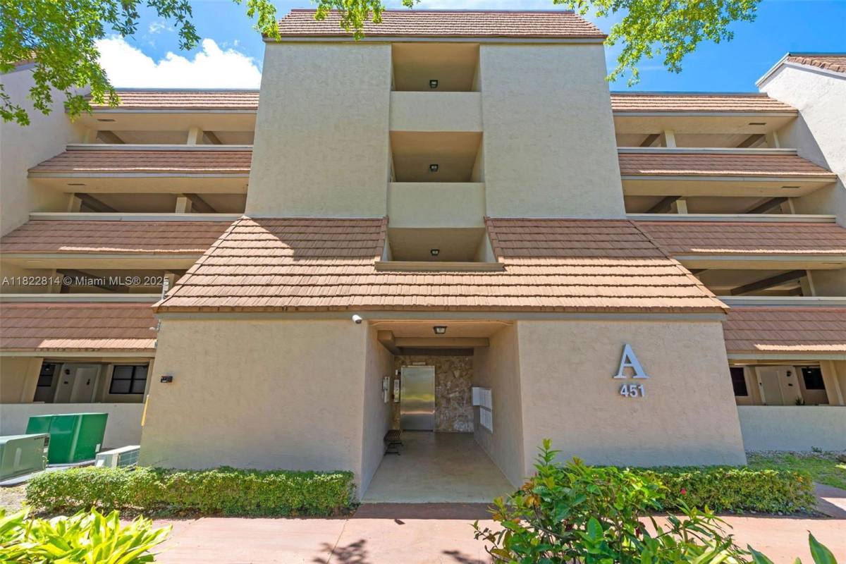Condo for rent at 451 Ives Dairy Rd #103-1, Miami, FL 33179