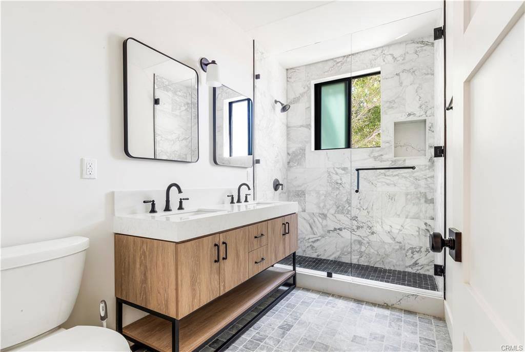 House for rent at 936 Orlando Ave, West Hollywood, CA 90069