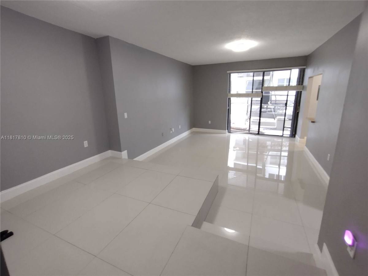 House for rent at 6061 Collins Ave #4B, Miami Beach, FL 33141
