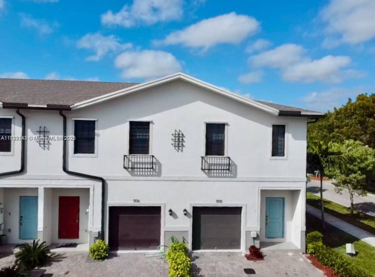 Townhouse for rent at 1100 SW 6th Court, Homestead, FL 33034