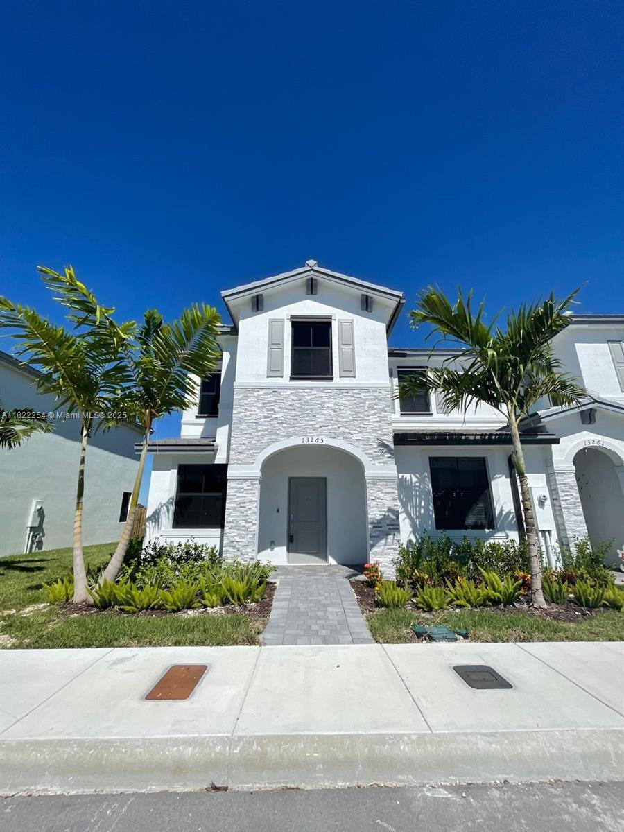 Townhouse for rent at 13265 SW 285th St, Homestead, FL 33033