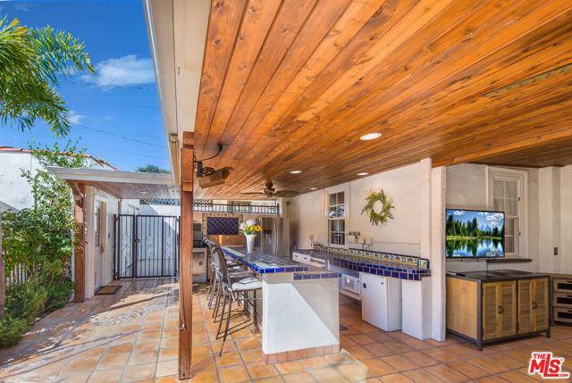 House for rent at 1335 Moncado Dr, Glendale, CA 91207