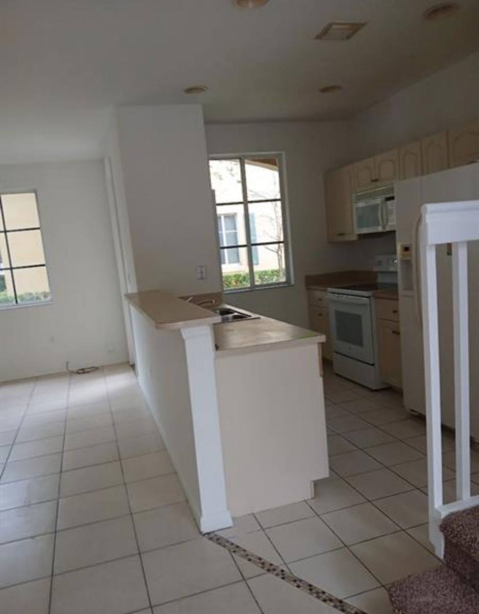 Townhouse for rent at 1909 SW 60th Ave, Pompano Beach, FL 33068