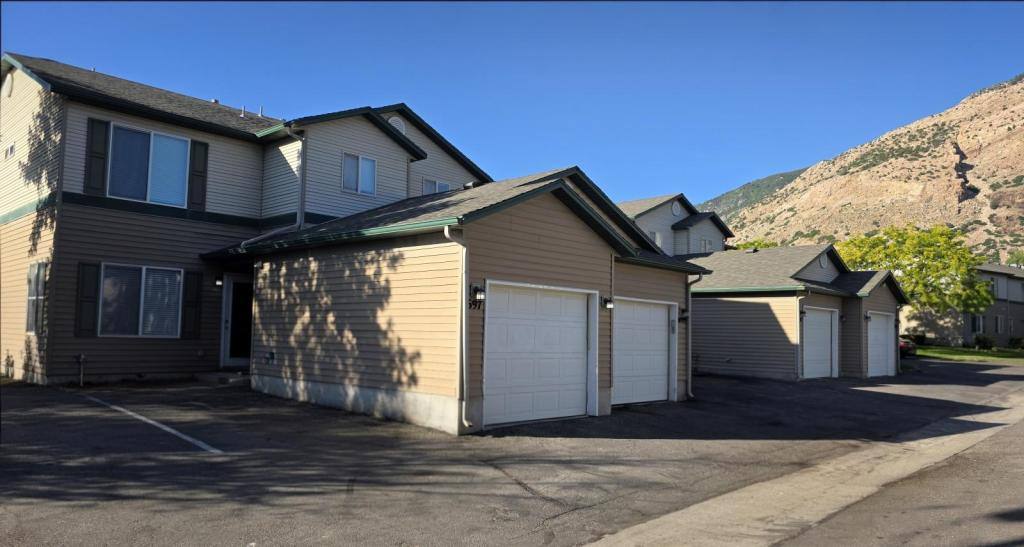 Townhouse for rent at 699 N Gramercy Ave #55, Ogden, UT 84404