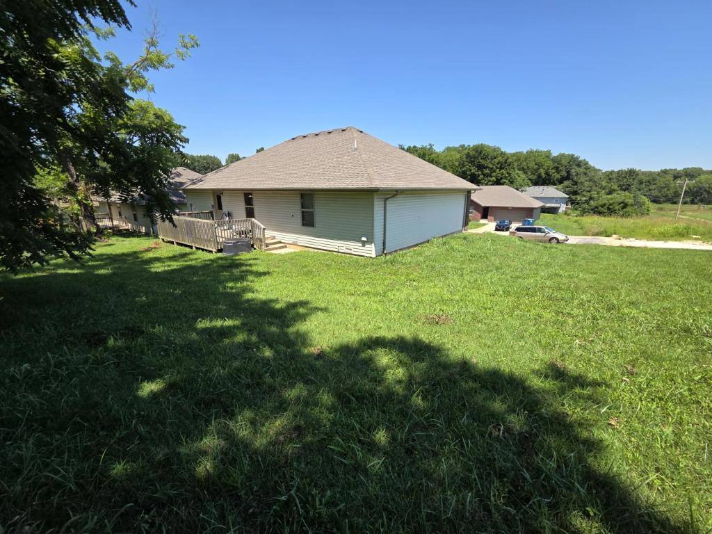 House for rent at 5859 S Geranium Lane, Brookline, MO 65619