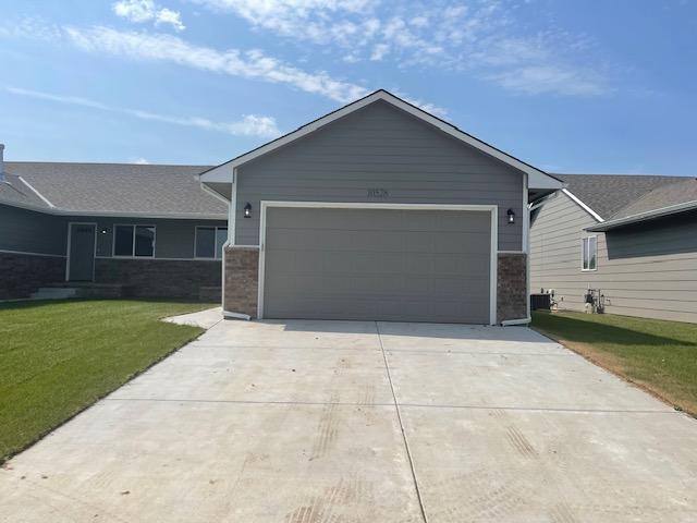 Townhouse for rent at 10520 E Kinkaid St, Wichita, KS 67207