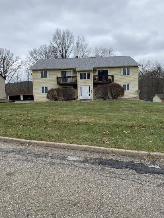 Apartment for rent at 6402 St Andrews, Canfield, OH 44406