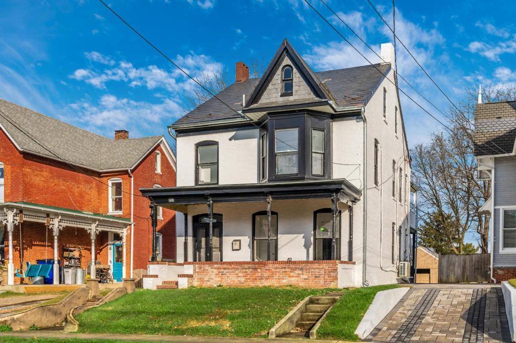 Apartment for rent at 111 E 7th St, Frederick, MD 21705