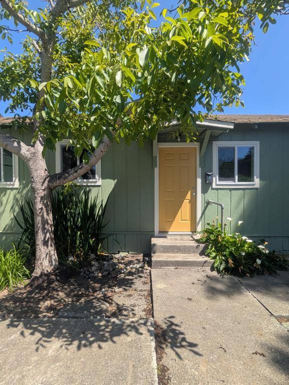 Apartment for rent at 210 Sequoia Ave, Rio Dell, CA 95562