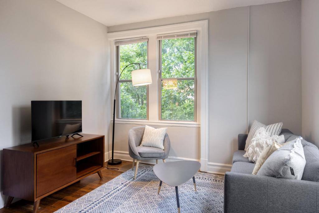 Apartment for rent at 2800 Connecticut Ave NW #403, Washington, DC 20008