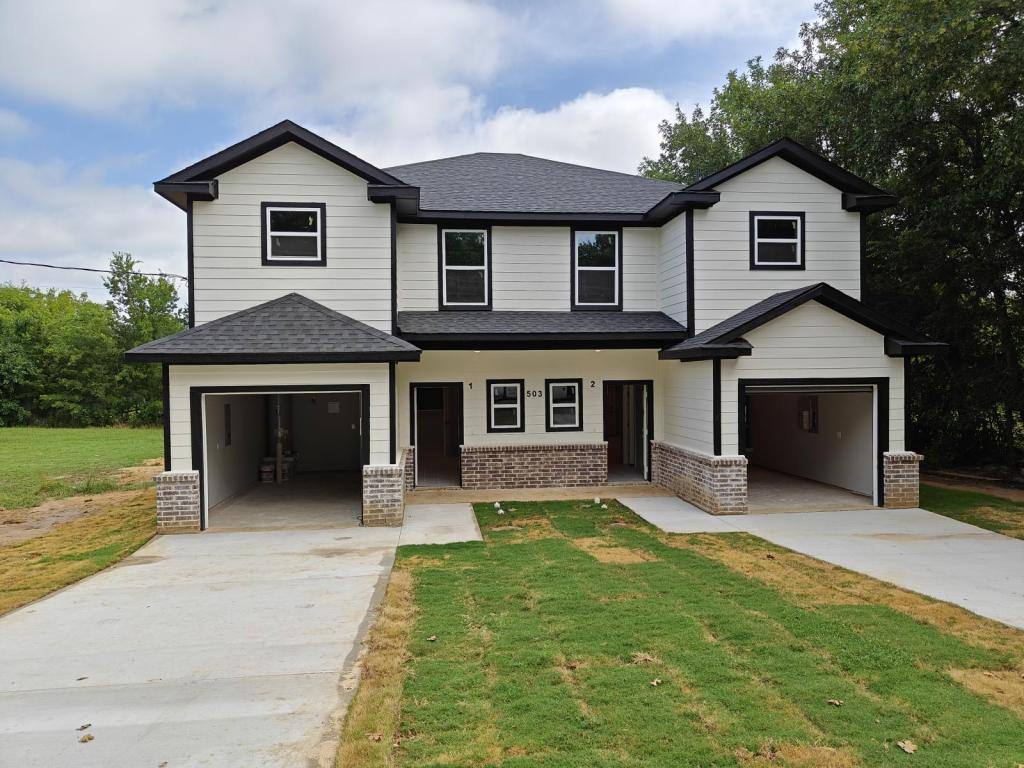 Condo for rent at 503 W McFarland St #1, Bells, TX 75414