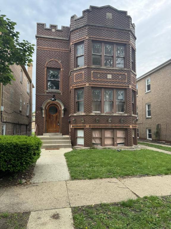Apartment for rent at 1838 Kenilworth Ave, Berwyn, IL 60402