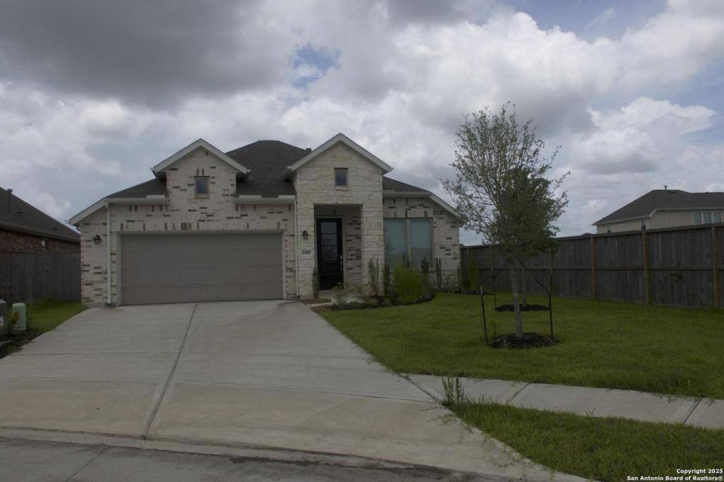House for rent at 2019 Penwern Alley Lane, League City, TX 77573