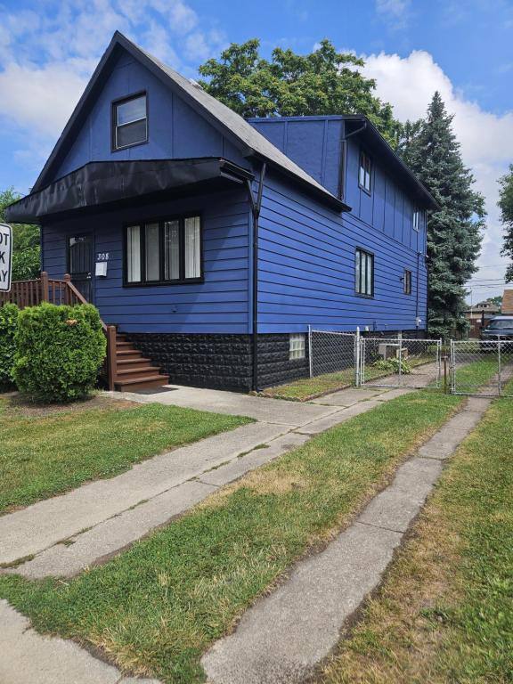 House for rent at 308 153rd Place, Calumet City, IL 60409