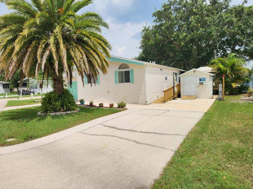 House for rent at 582 Lake Dr, Titusville, FL 32780