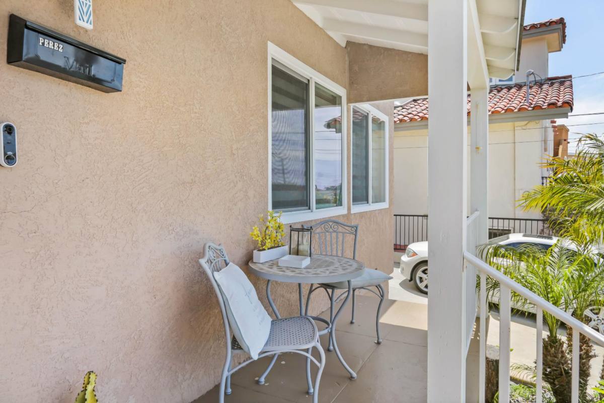 House for rent at 5122 Ellsworth St, San Diego, CA 92110