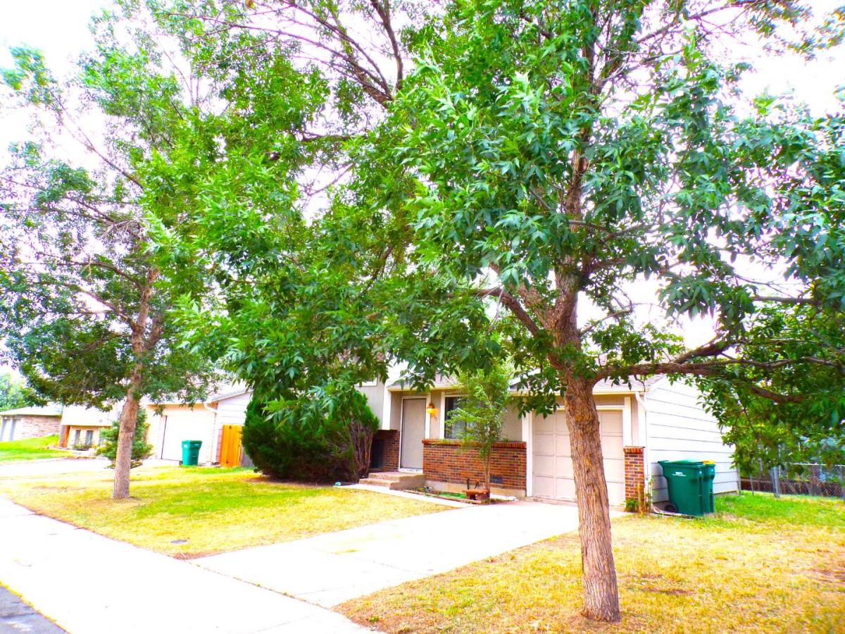 House for rent at 1753 S Lewiston St, Aurora, CO 80017
