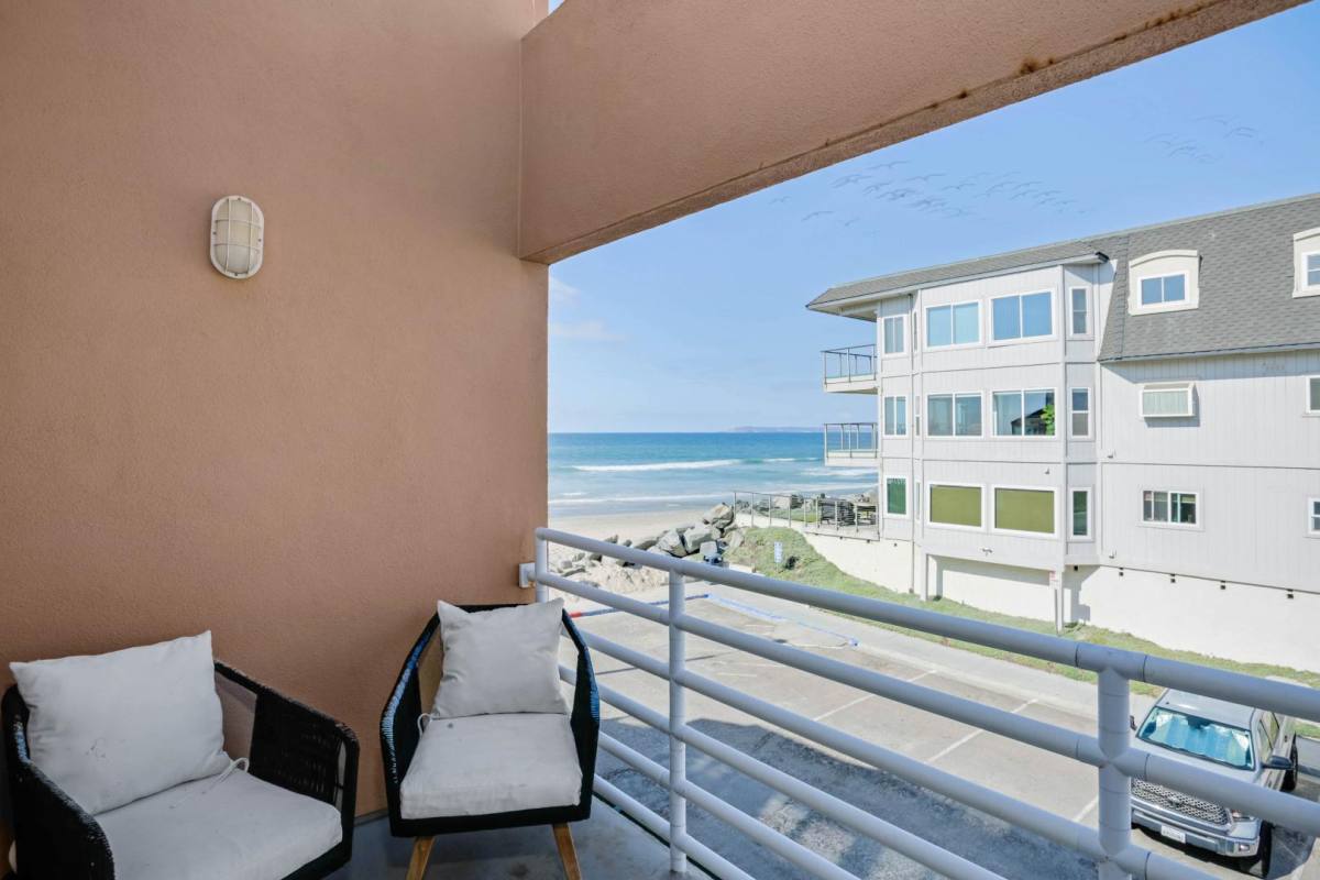 Condo for rent at 1326 Seacoast Dr, Imperial Beach, CA 91932