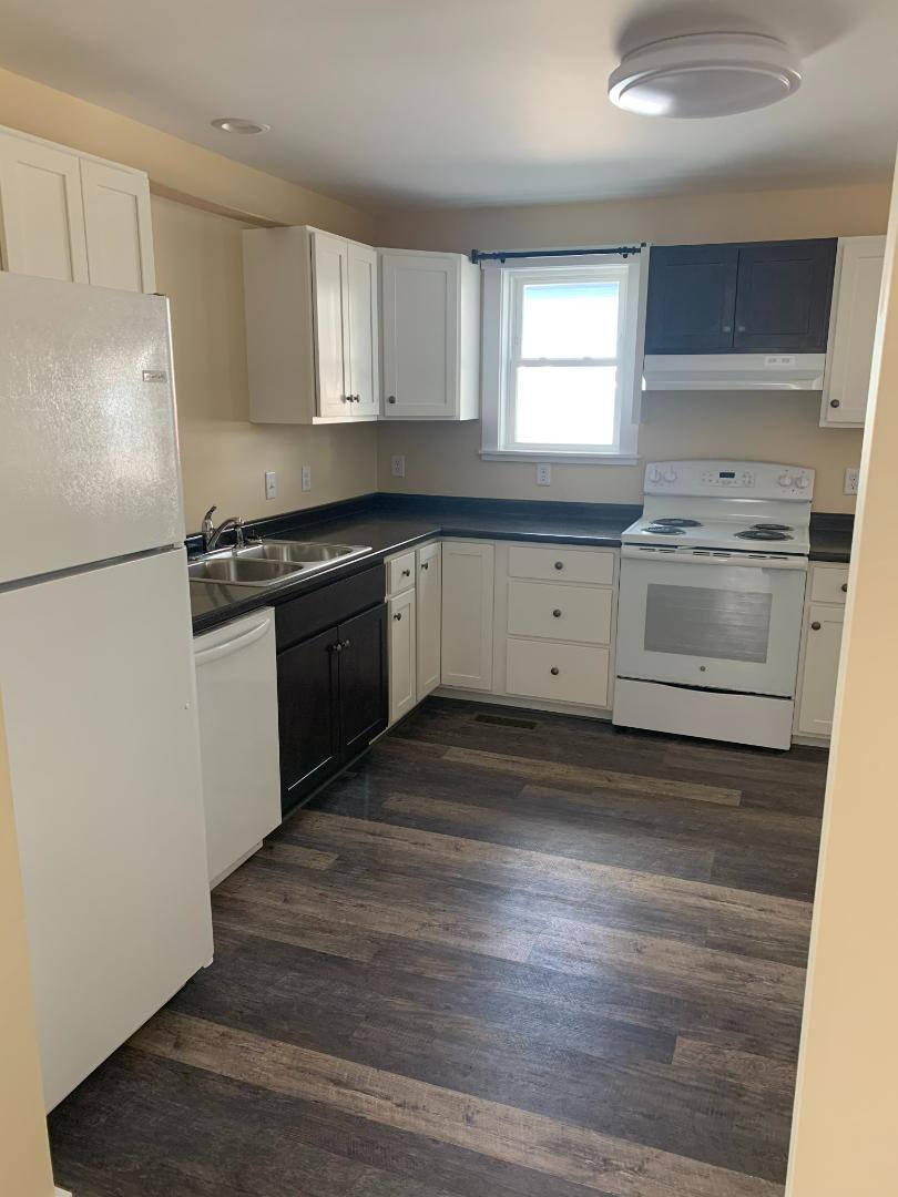 Apartment for rent at 7-9 Lower Welden St 9 #9 Stree, Saint Albans, VT 05478